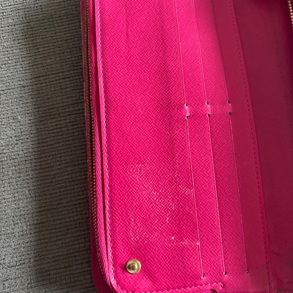 Luis Vuitton wallet - Picture 5 of 5